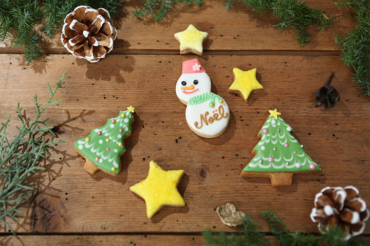 クリスマスパーティーに華を添えるアイシングクッキーの簡単レシピ