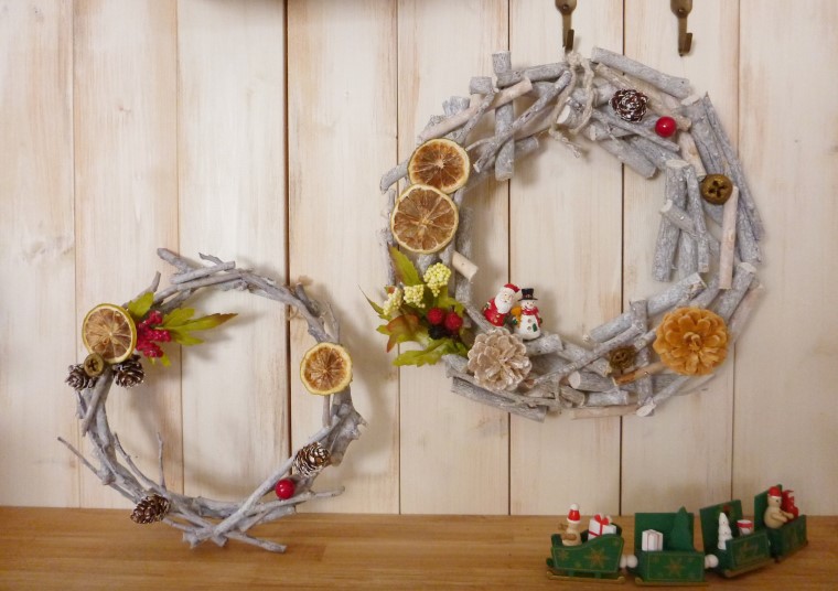 ほっこりナチュラルな木の枝のクリスマスリースの作り方 | Craftie Style