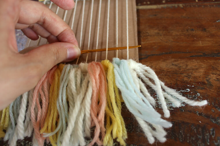 手織り物を作ろう！②ウィービングタペストリーの作り方 | Craftie Style