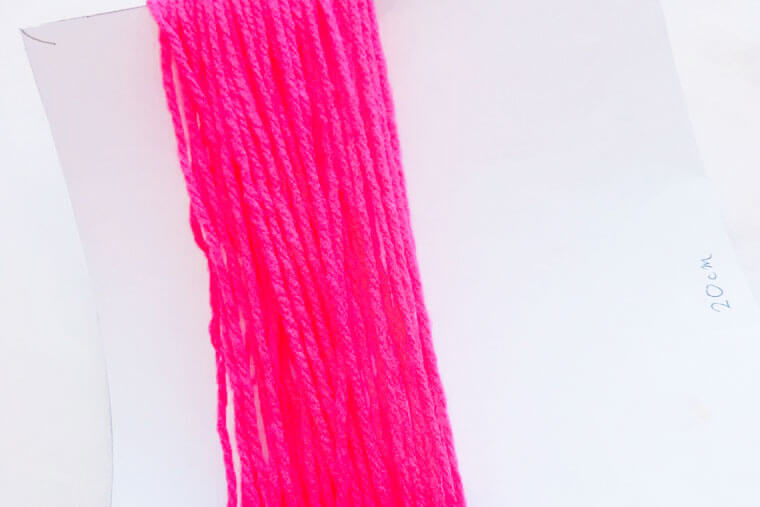 アクリル毛糸のミニほうきを作ろう Craftie Style
