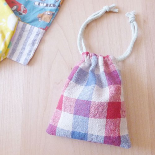 巾着袋の作り方 初めてのハンドメイドに Craftie Style