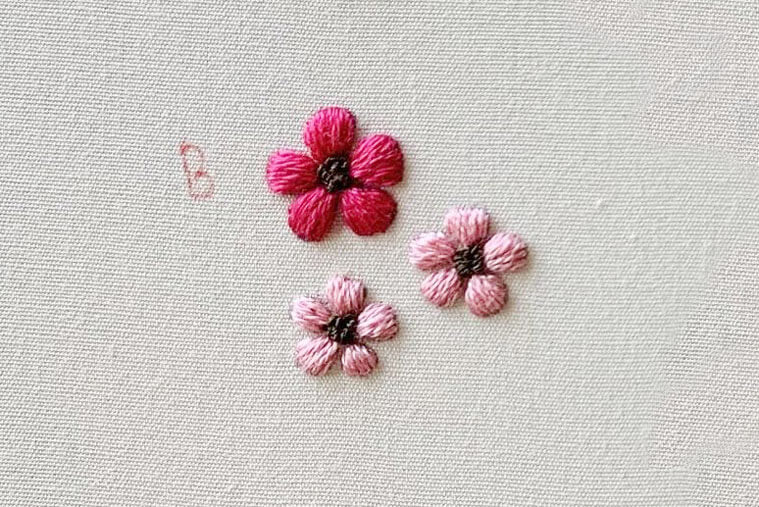 わのふじ着物(紬)  小さな花  刺繍