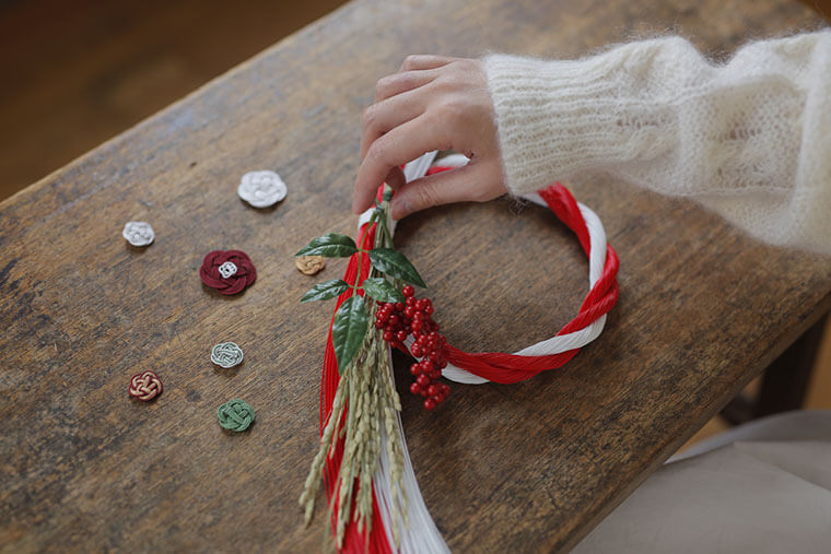おしゃれなモダンカラーで作るお正月のしめ縄飾り | Craftie Style