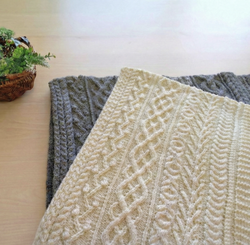 憧れのアラン編みをキットで編もう。楽しく作れるおしゃれな冬小物